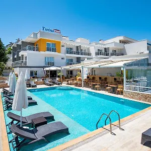 Twins 2*, Çeşme Turkije